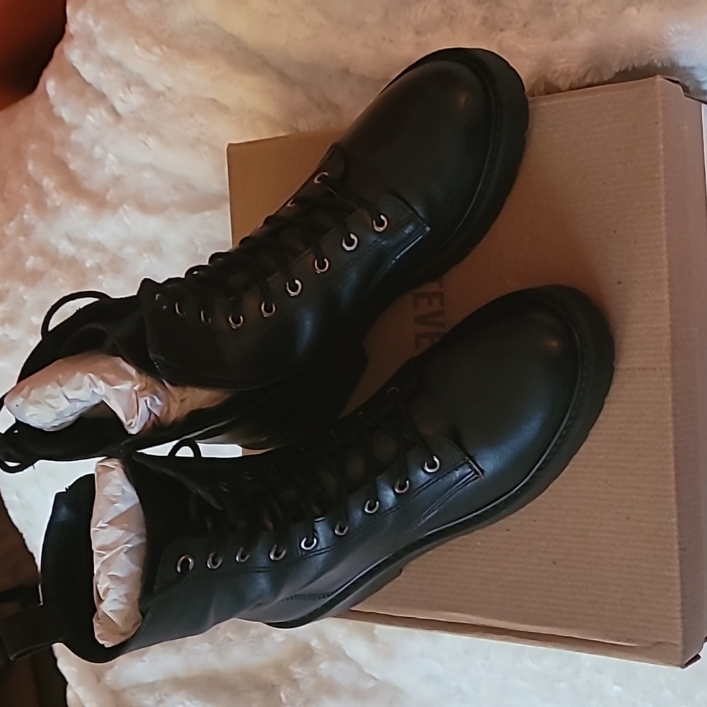 Steve Madden Tornado Combat Boot - Picture 3 of 7